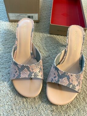 Donald J. Pliner Pink & Gray Python Print Kitten Heels 9 New